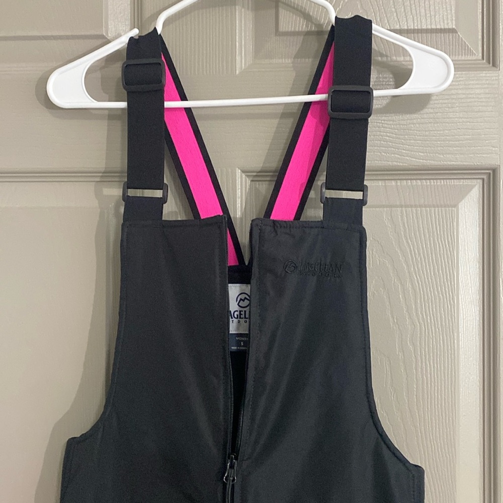 Magellan Outdoors insulated bib